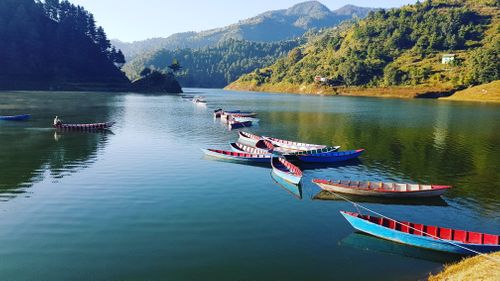 Boats,waiting,for,the,passangers,at,markhu,indrasharawor.