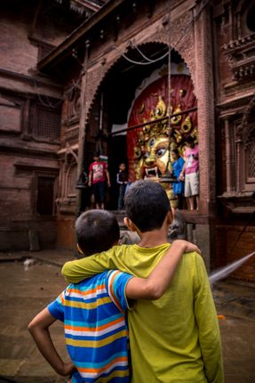 friendship,kids,watching,cleaning,process,swet,vairab,day,indrajatra