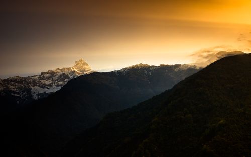 sunrise,mount,fishtail,nepal