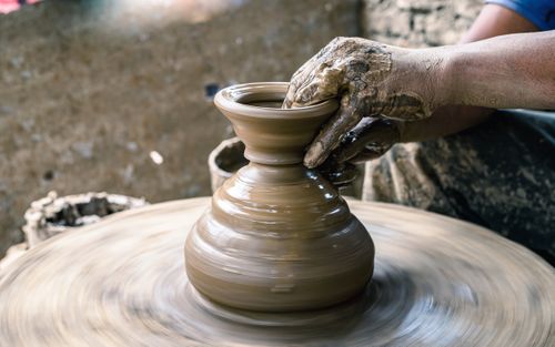 making,handmade,clay,pot,pottery,bhaktapur,nepal
