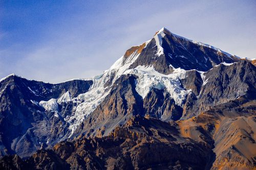 beautiful,white,yellow,peak,manang,nepal