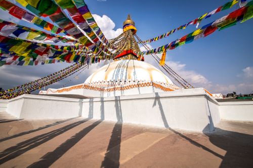 boudhanath,nepali,बौद्ध,स्तुप,called,khāsa,chaitya,nepal,bhasa,khāsti,prachalit,alphabet,𑐏𑐵𑐳𑑂𑐟𑐶,𑐩𑐵𑐴𑐵𑐔𑐿𑐟𑑂𑐫,standard,tibetan,jarung,khashor,wylie,bya,rung,kha,shor,stupa,kathmandu,located,km,mi,center,northeastern,outskirts,stupa's,massive,mandala,makes,largest,spherical,stupas