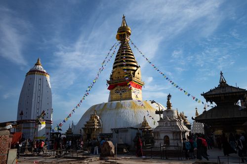 swayambhu,nath,stupa,front,blue,sky,clear,day