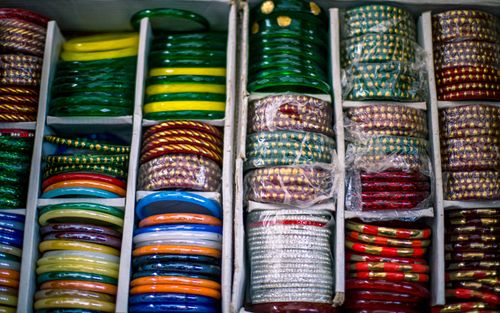selling,bangles,shrwan,month,patan,nepal