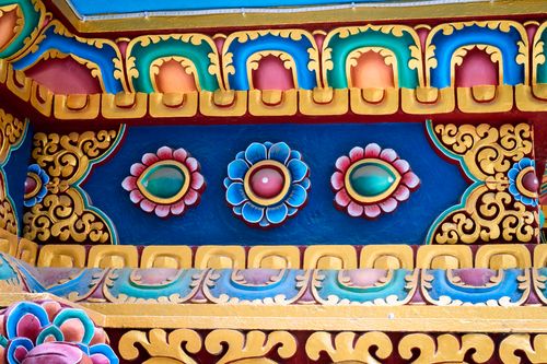 art,decoration,golden,statue,buddha,swayambhunath,stupa,kathmandu,nepal