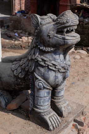statue,lion,entrance,rate,machhendranath,temple,patan,nepal