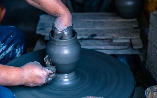 making,handmade,traditional,pottery,clay,pot,bhaktapur,nepal